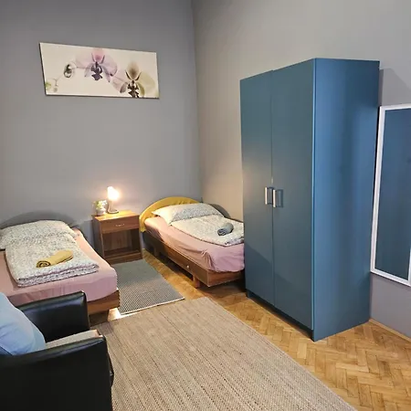 Danubescree Cozy