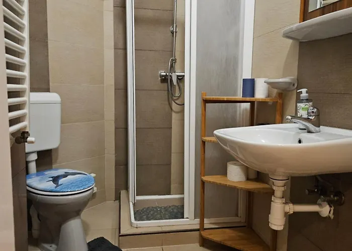 Danubescree Cozy דירה